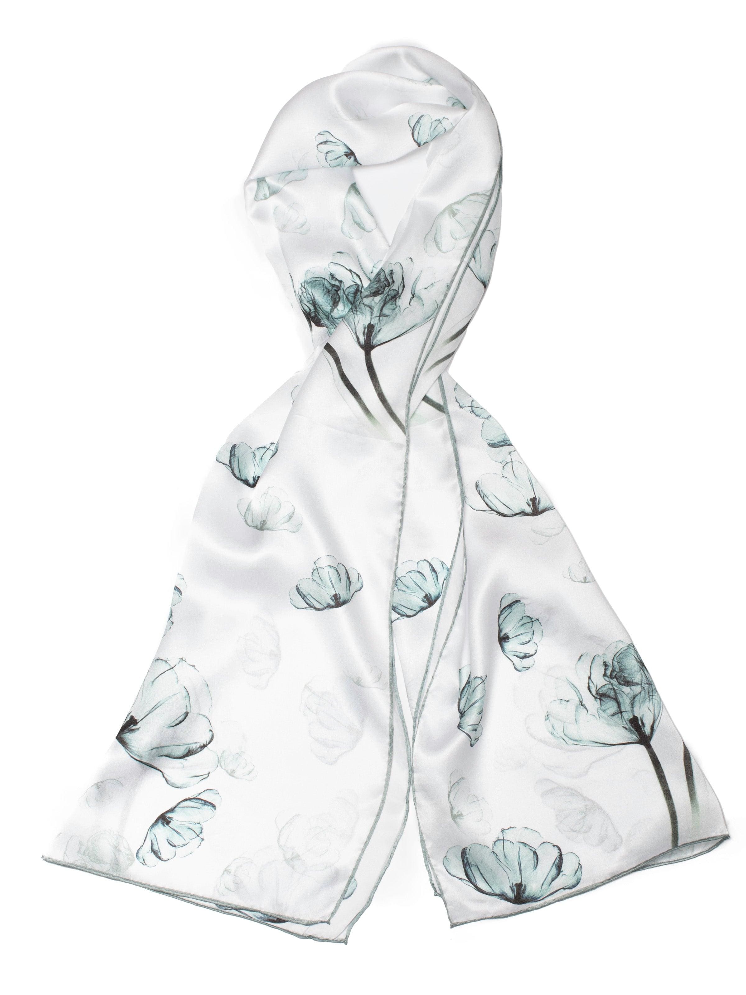 MayTree Schal 'Seidenschal Mohn'‌ in grün, Produktansicht