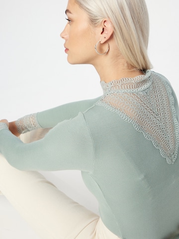 ONLY - Camiseta 'TILDE' en verde