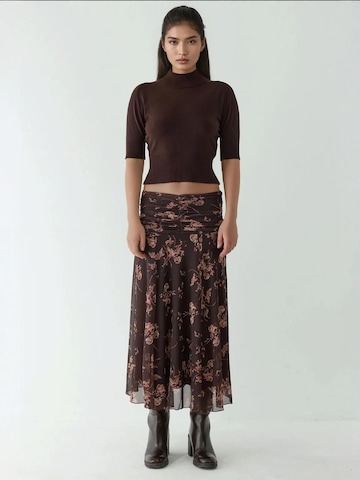 Hiccup - Saia em castanho