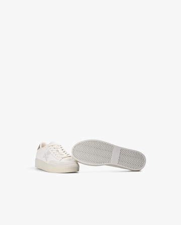 Sneaker low de la Scalpers pe alb