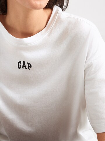 GAP Футболка оверсайз в Белый