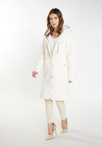 faina Between-Seasons Coat 'Tassia' in White: front