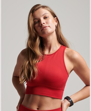 Bustier Soutien-gorge de sport Superdry en rouge : devant