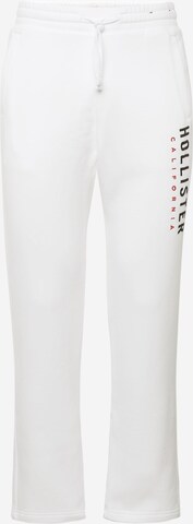 HOLLISTER Regular Pants in White: front