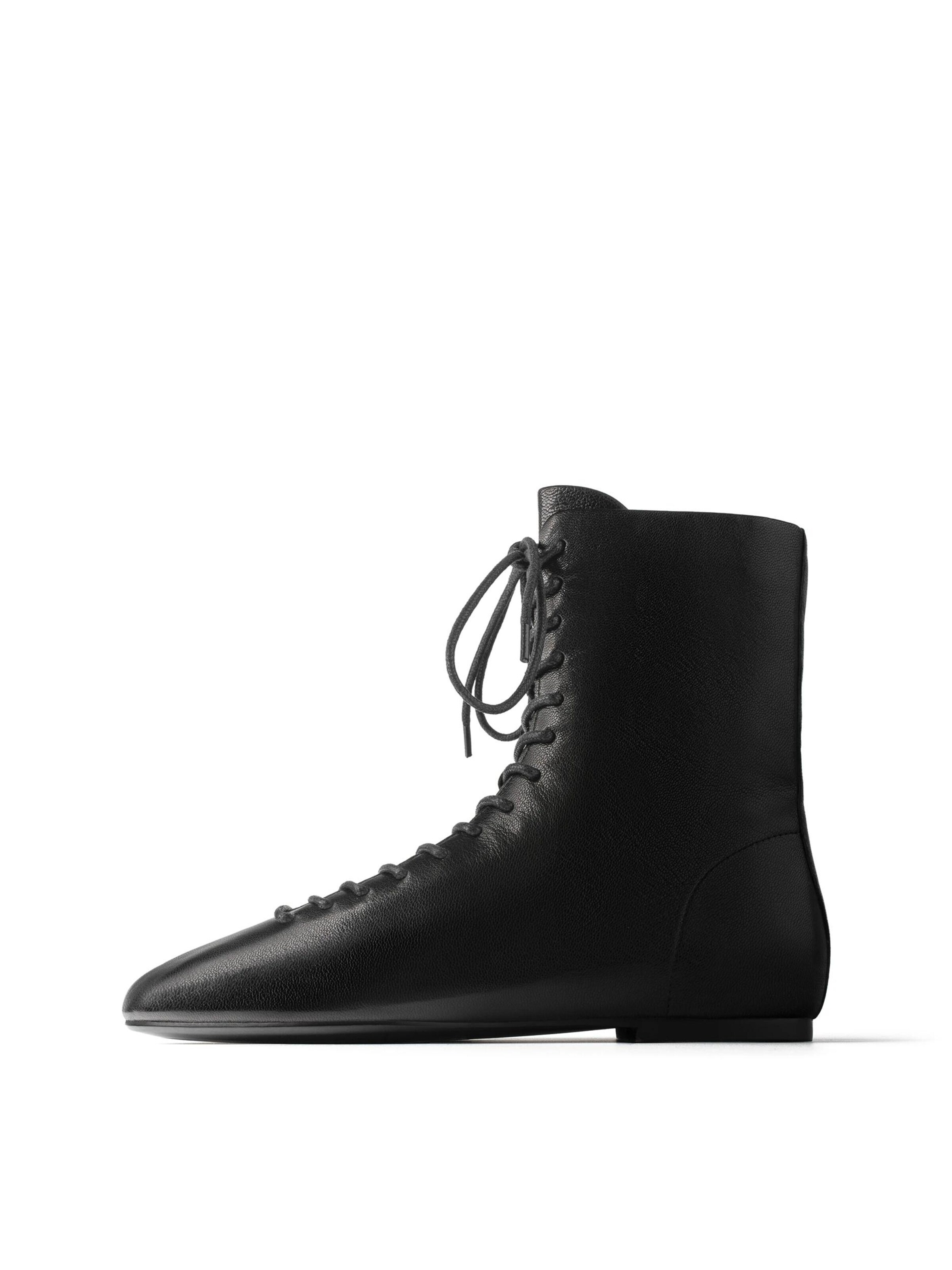 L37 HANDMADE SHOES Bokabakancsok 'LESS IS ALWAYS MORE' - fekete: elől