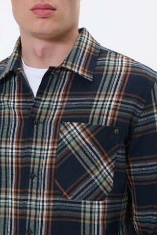 Coupe regular Chemise 'Pelton' Matinique en bleu