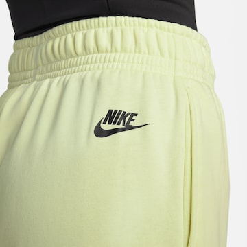 Nike Sportswear Дънки Tapered Leg Панталон 'Emea' в зелено