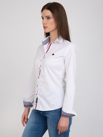 Camicia da donna 'Macenta' di Sir Raymond Tailor in bianco