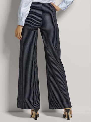MADELEINE Wide Leg Hose in Blau