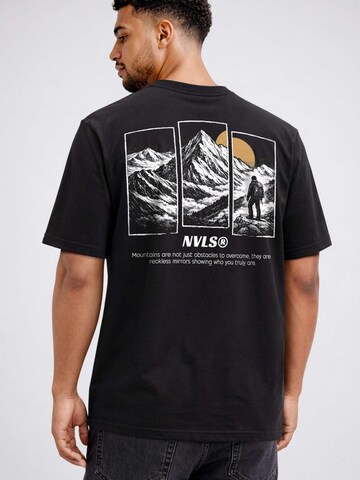 Neverless Shirt 'Mountain Wanderer'‌‌‌‌‌‌‌ in Schwarz