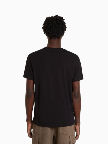 Bershka T-Shirt in Schwarz