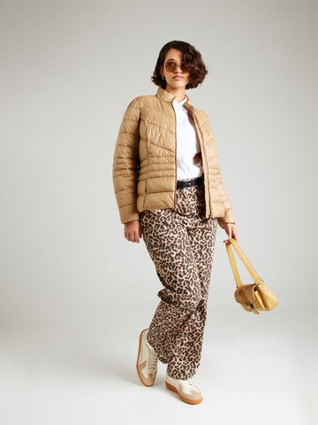 Vero Moda Curve Between-season jacket 'VMCSORAYASIV' in Brown