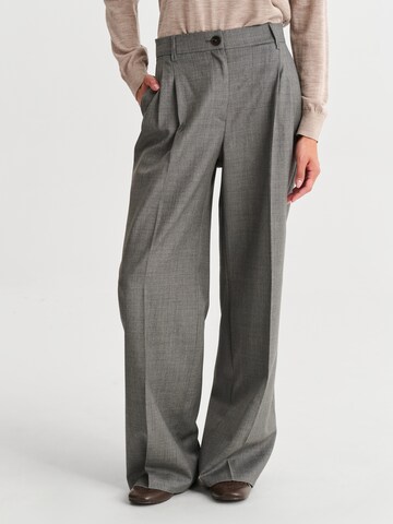 TATUUM Wide leg Broek in Grijs: voorkant