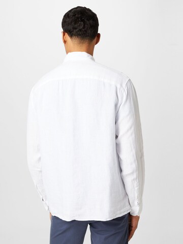 Abercrombie & Fitch - Ajuste regular Camisa en blanco