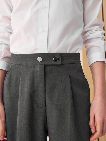 Largi Pantaloni de la Next pe gri