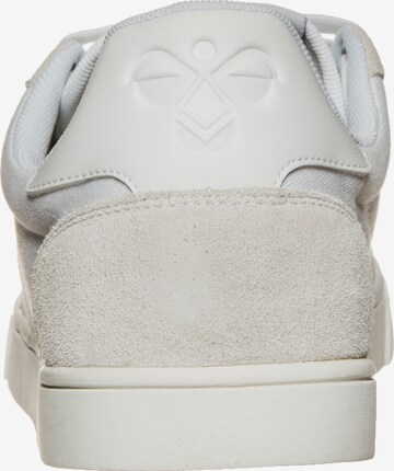 Sneaker bassa di Hummel in bianco