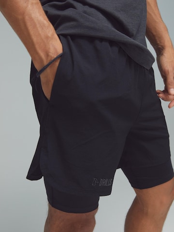 DRILLS Apparel Regular Sporthose‌‌‌‌‌‌‌‌‌ in Schwarz