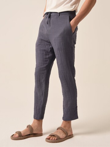 Pantaloni di Antioch in blu: frontale