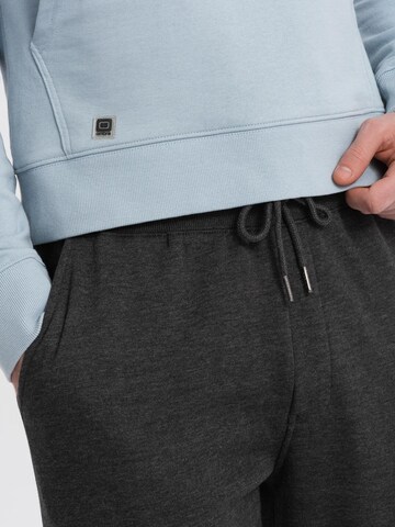 Effilé Pantalon Ombre en gris