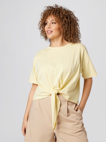 Guido Maria Kretschmer Curvy - Camiseta 'Sheila' en amarillo: frente