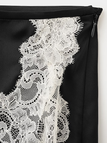 MANGO Spódnica 'TAMARA' w kolorze czarny