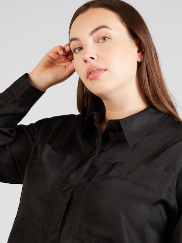 Camicia da donna 'SIKKA' di Vero Moda Curve in nero