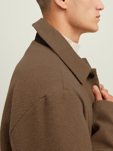 JACK & JONES Between-Seasons Coat 'Toby' in Brown