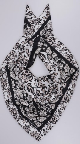 Weekend Max Mara Scarf & Wrap in One size in Black: front