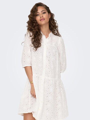 ONLY - Vestido camisero 'Nyla' en blanco