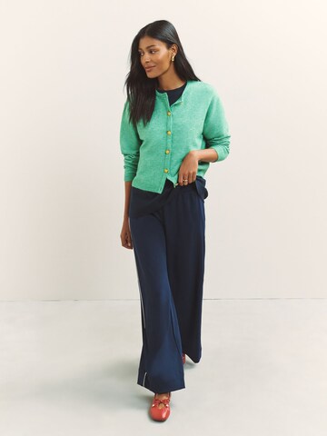 Next Strickjacke in Grün: Vorderseite