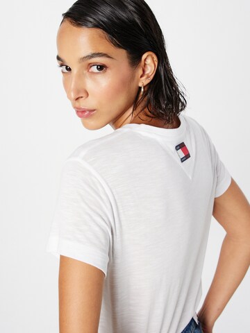 Tricou de la TOMMY HILFIGER pe alb