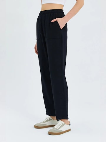 MixRay Regular Pants in Black