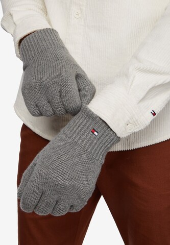 TOMMY HILFIGER - Luvas com dedos em cinzento