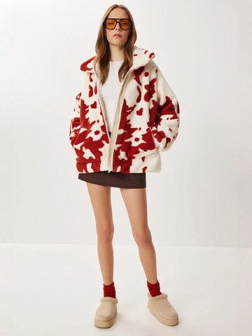 Happiness İstanbul Fleece jacket in Beige