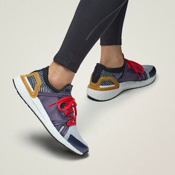 Scarpa da corsa 'UltraBOOST 20' di ADIDAS BY STELLA MCCARTNEY in grigio