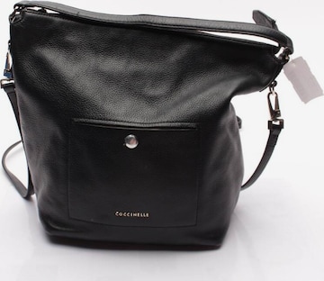 Coccinelle Schultertasche / Umhängetasche One Size in Schwarz: predná strana