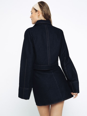 ABOUT YOU x Toni Garrn Between-season jacket 'Julia' in Blue