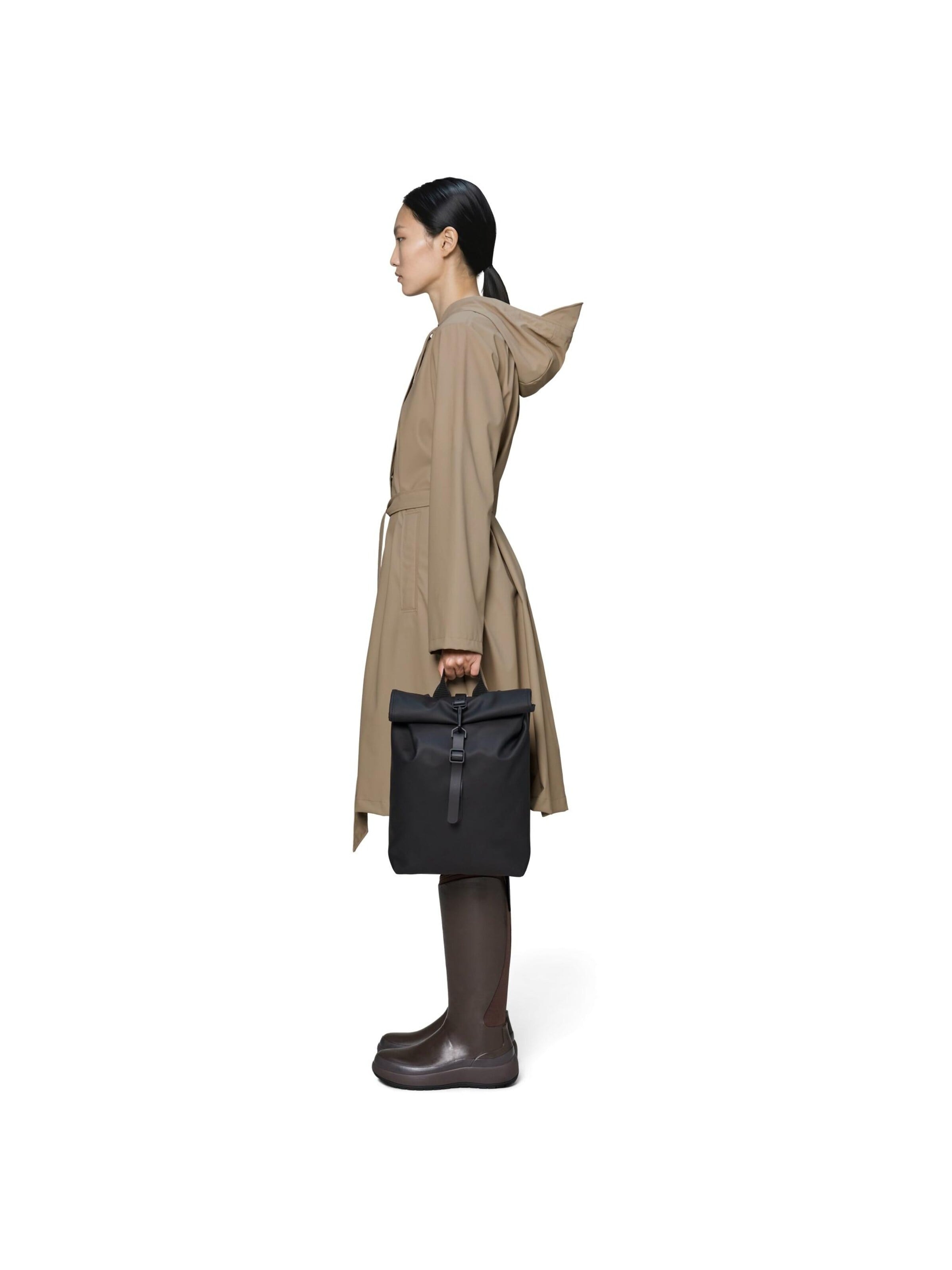 RAINS Rucksack 'Rolltop'‌‌‌‌‌ in Schwarz
