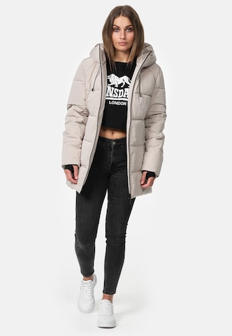 LONSDALE Winterjas in Beige: voorkant