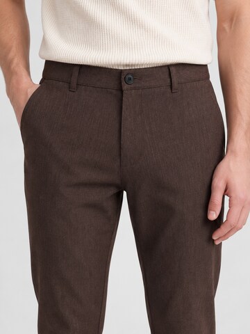 !Solid Slimfit Chino 'SDFrederic' in Bruin