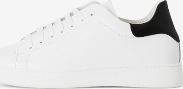 Sneaker bassa di CAFè NOIR in bianco: frontale