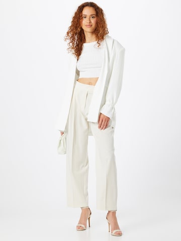 Regular Pantalon à plis IMPERIAL en blanc