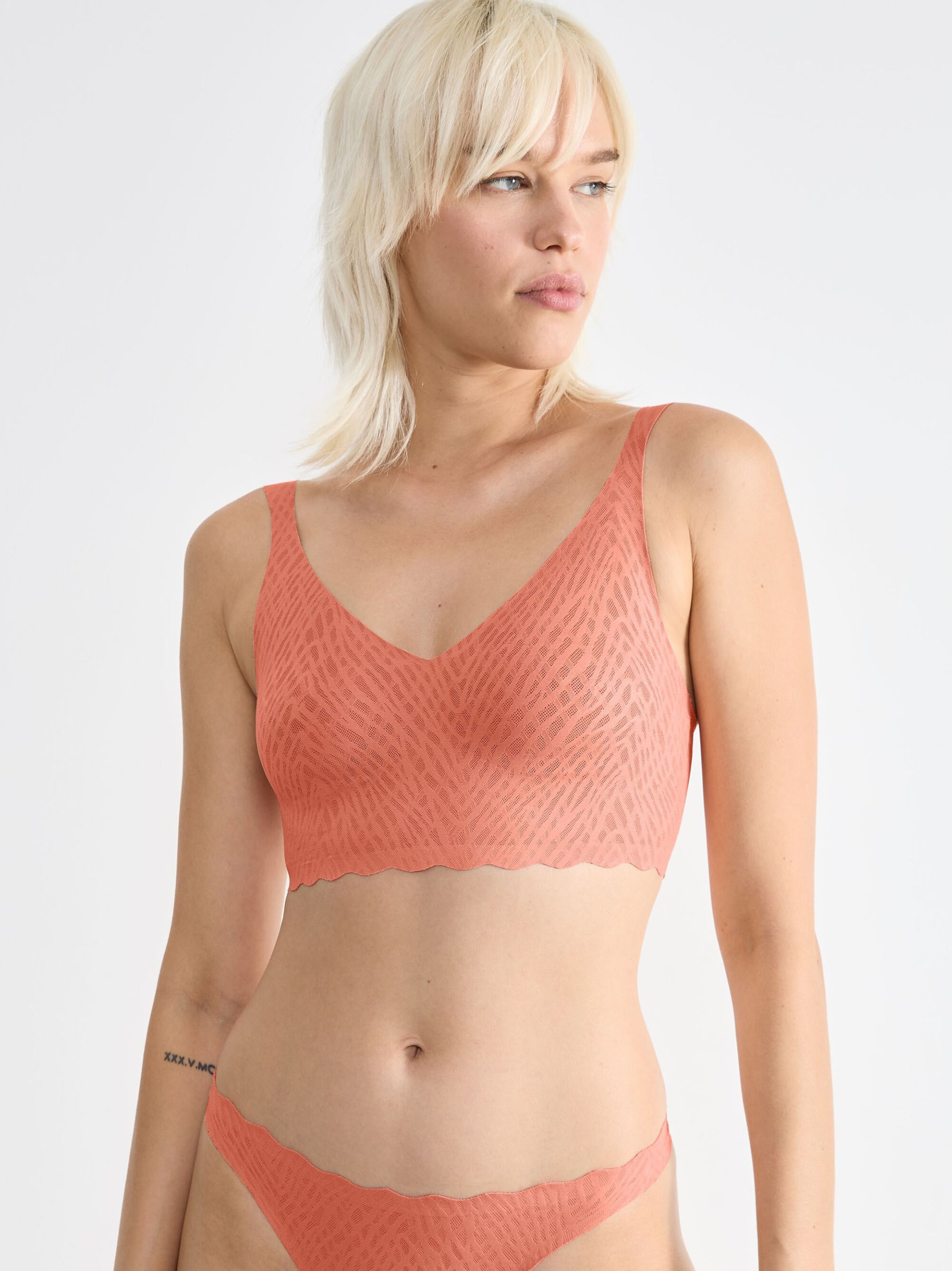 SLOGGI - Soutien de tecido Soutien ' ZERO Feel Bliss Bralette ' em laranja: frente