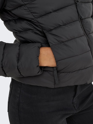 ONLY - Chaqueta de invierno 'ONLTAHIA' en negro