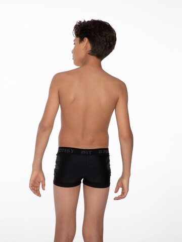 PROTEST Badeshorts 'SEAN JR'‌ in Schwarz