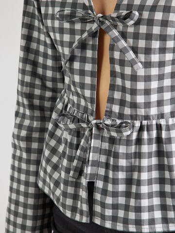 Motel Blouse 'Bertaria' in Grey