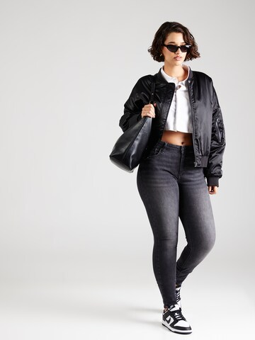 Skinny Jean 'CARWilly' ONLY Carmakoma en noir