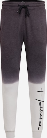 HOLLISTER Tapered Broek in Grijs: voorkant