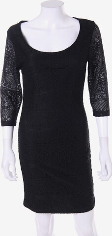 Amisu Dress in S-M in Black: front