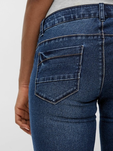 Coupe slim Jean 'MLSARNIE ' MAMALICIOUS en bleu